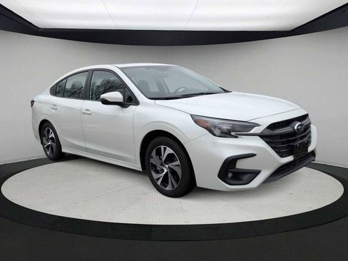 Used 2025 Subaru Legacy Premium w/ Popular Package #1A image 2