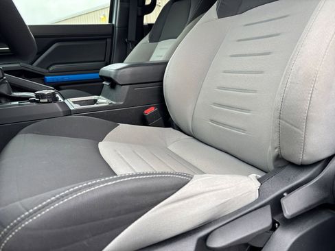 Used 2025 Toyota Tacoma SR image 24