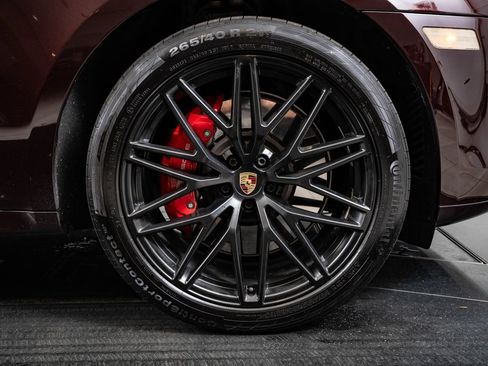 Certified 2023 Porsche Macan GTS AWD/4WD image 12