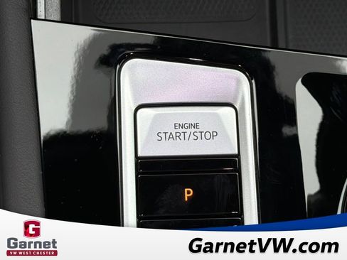 Used 2024 Volkswagen Atlas Cross Sport SEL R-Line image 35