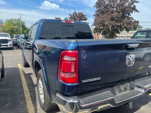 Used 2022 RAM 1500 Laramie AWD/4WD image 7
