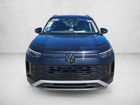 Used 2026 Volkswagen Tiguan S FWD image 2