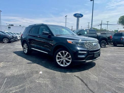 Used 2024 Ford Explorer Platinum w/ Technology Package AWD/4WD image 1