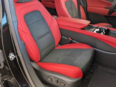 Used 2024 Chevrolet Blazer EV RS image 21