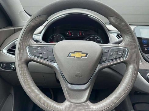 Used 2019 Chevrolet Malibu LS image 20