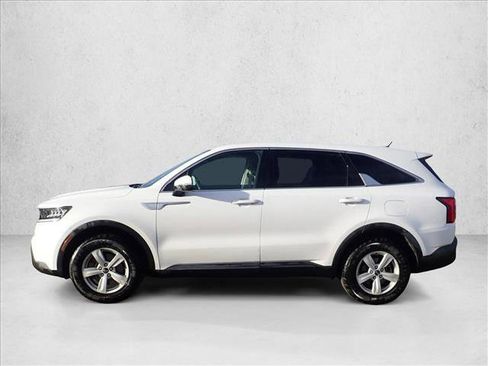 Used 2021 Kia Sorento LX image 7