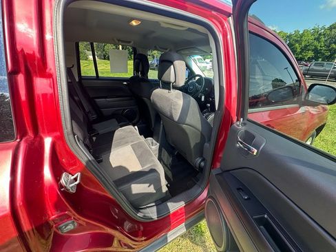 Used 2012 Jeep Compass Sport FWD image 12