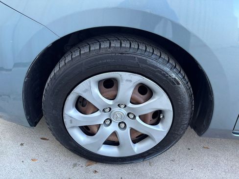 Used 2013 MAZDA MAZDA3 i SV image 12