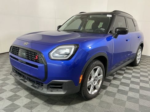 New 2025 MINI Cooper Countryman S w/ Comfort Package Max image 2