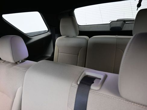 Certified 2023 Chevrolet Traverse LS image 37