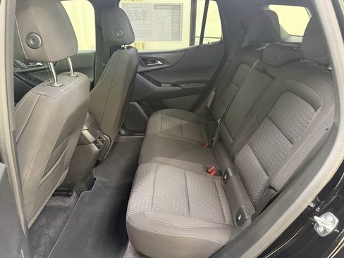 Certified 2025 Chevrolet Equinox LT FWD image 17