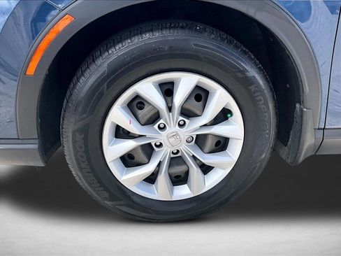 Used 2025 Honda CR-V LX image 10