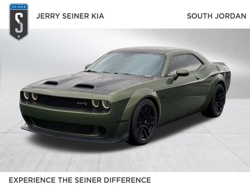 Used 2018 Dodge Challenger SRT Hellcat image 1