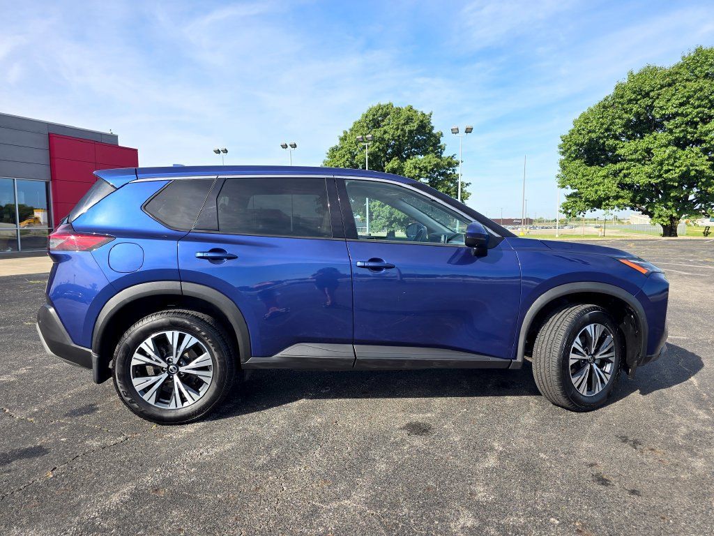Used 2021 Nissan Rogue SV AWD/4WD image 14