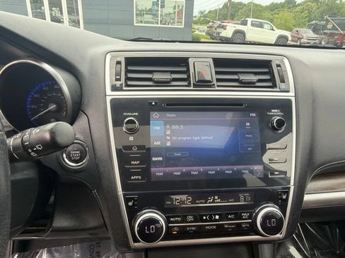 Used 2019 Subaru Outback 2.5i Touring AWD/4WD image 14