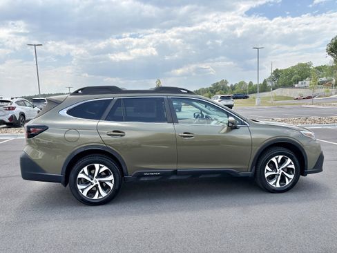 Used 2020 Subaru Outback Limited w/ Popular Package #2 AWD/4WD image 11