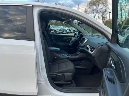 Used 2023 GMC Terrain SLE AWD/4WD image 34