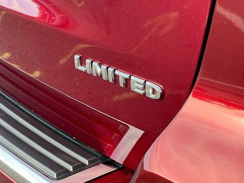 Used 2019 Jeep Grand Cherokee Limited w/ Trailer Tow Group IV AWD/4WD image 31
