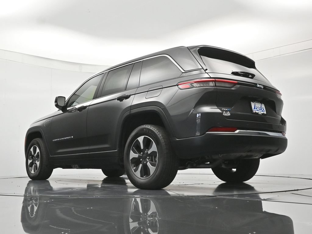 Used 2024 Jeep Grand Cherokee Limited 4xe w/ Trailer Tow Package AWD/4WD image 45