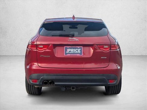Used 2017 Jaguar F-PACE R-Sport image 7