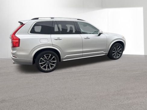 Used 2019 Volvo XC90 T5 Momentum w/ Multimedia Package image 13