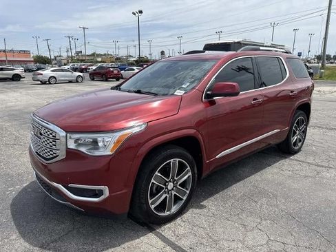 Used 2019 GMC Acadia Denali w/ Technology Package AWD/4WD image 3