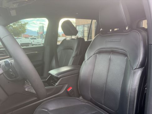 Used 2023 Jeep Grand Cherokee L Overland AWD/4WD image 22