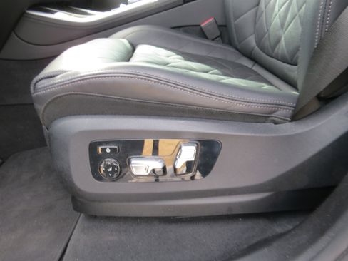 Used 2024 BMW X5 xDrive40i w/ Premium Package image 13