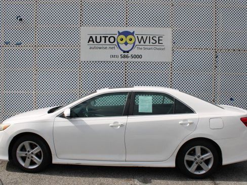 Used 2012 Toyota Camry SE FWD image 27