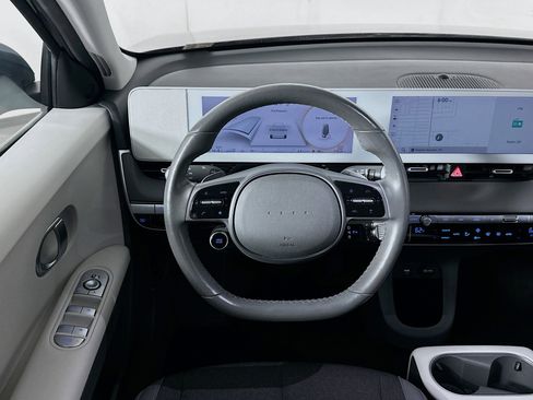 Used 2024 Hyundai Ioniq 5 SEL image 18