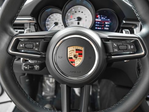 Certified 2024 Porsche Macan AWD/4WD image 17