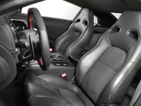 Used 2009 Nissan GT-R Premium AWD/4WD image 29