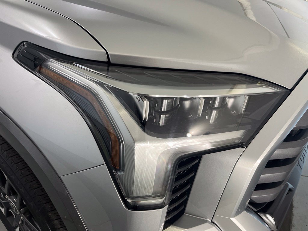 Used 2023 Toyota Tundra Limited AWD/4WD image 33