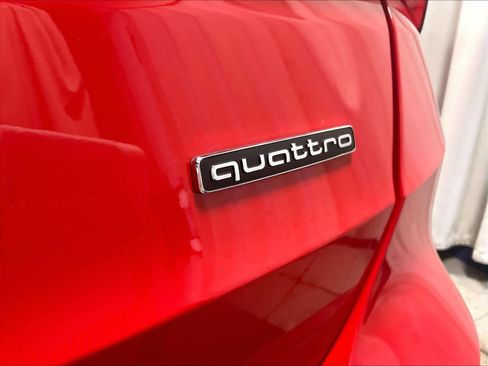 Used 2025 Audi Q3 2.0T Premium image 30