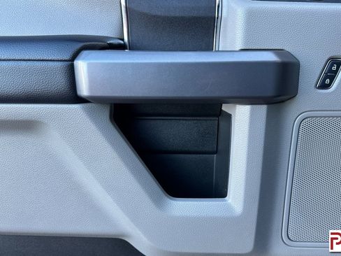 Used 2018 Ford F350 XLT w/ Camper Package image 12