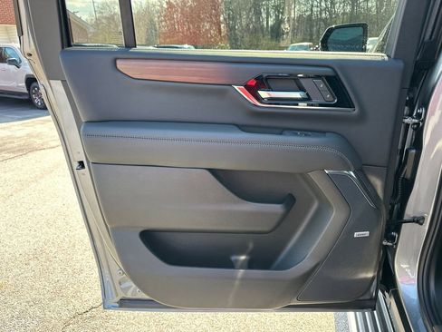 New 2026 GMC Yukon XL Denali w/ Sun & Power Step Package image 22