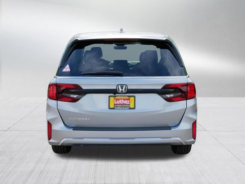 Certified 2026 Honda Odyssey EX-L image 6