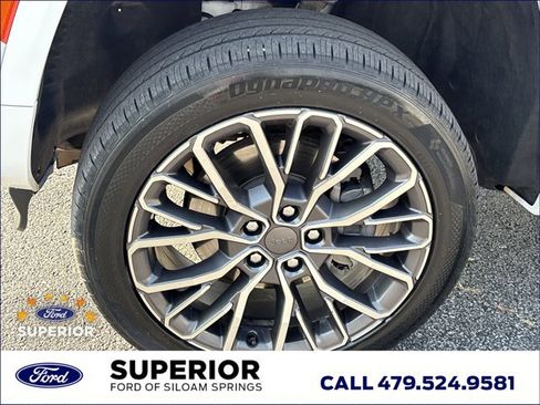 Used 2024 Jeep Grand Cherokee L Summit image 15