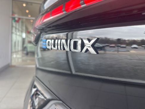 New 2026 Chevrolet Equinox EV LT image 7