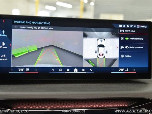 Used 2025 BMW M240i Coupe w/ Premium Package image 31