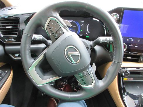 Used 2025 Lexus NX 350h AWD w/ Cold Area Package image 37