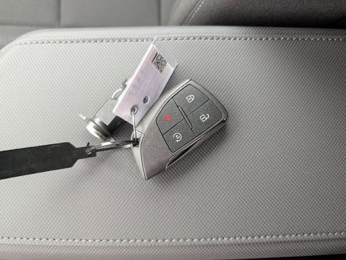 New 2026 Chevrolet Equinox EV LT w/ Comfort Package image 27