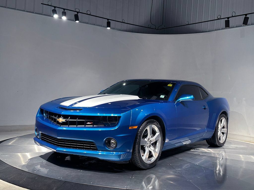 Used 2010 Chevrolet Camaro SS w/ RS Package RWD image 2