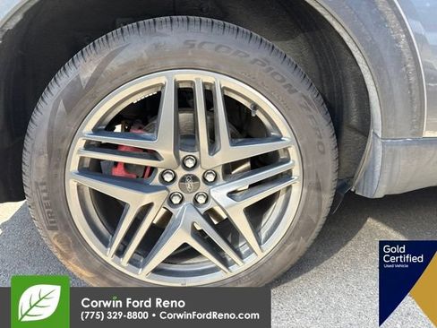 Used 2025 Ford Explorer ST AWD/4WD image 22