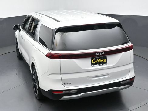 Used 2024 Kia Carnival EX FWD image 40