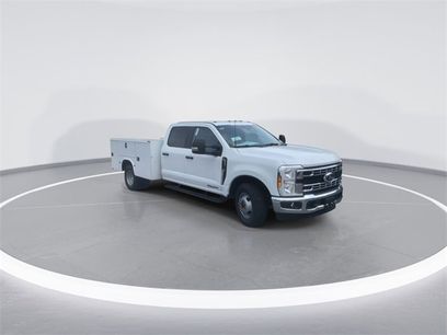 New 2024 Ford F350 XL w/ XL Chrome Package