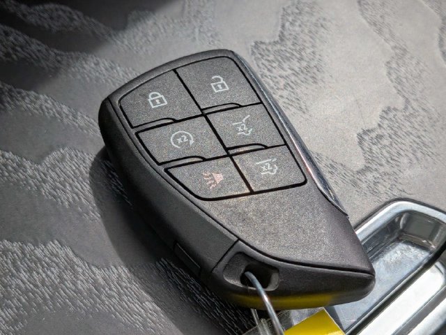Used 2024 GMC Yukon XL Denali w/ Advanced Technology Package AWD/4WD image 37