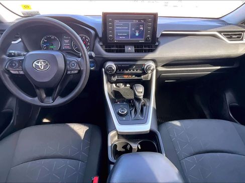 Used 2021 Toyota RAV4 XLE image 12