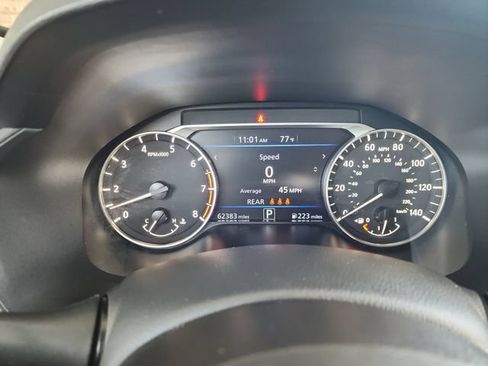 Used 2024 Nissan Altima 2.5 SV FWD image 15