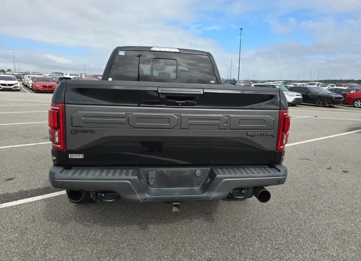 Used 2018 Ford F150 Raptor w/ Equipment Group 802A Luxury AWD/4WD image 6
